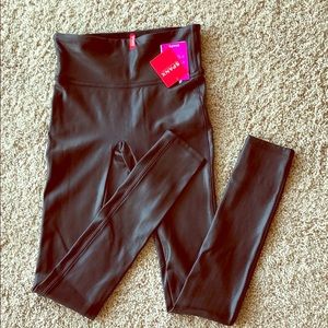 Spanx Faux Leather legging xs NWT